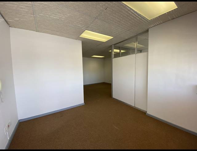 50M² OFFICE TO LET IN WYNBERG